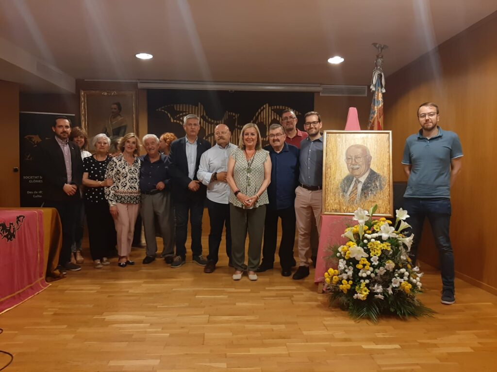 Assistents a l'homenage a Anfós Ramon en Lo Rat Penat